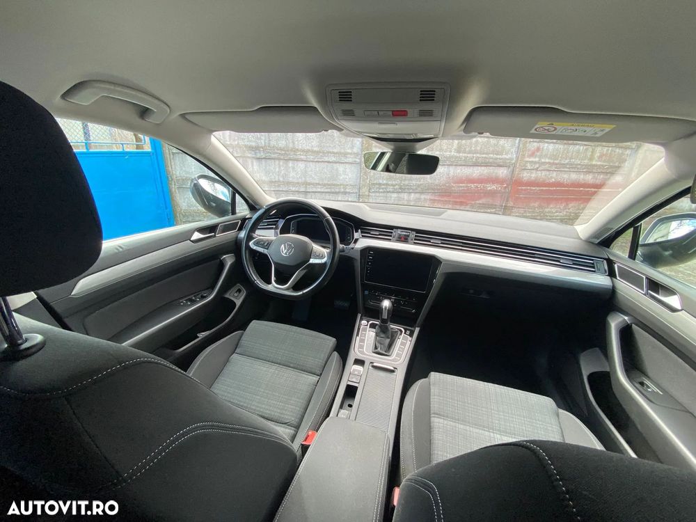 Volkswagen Passat - 13