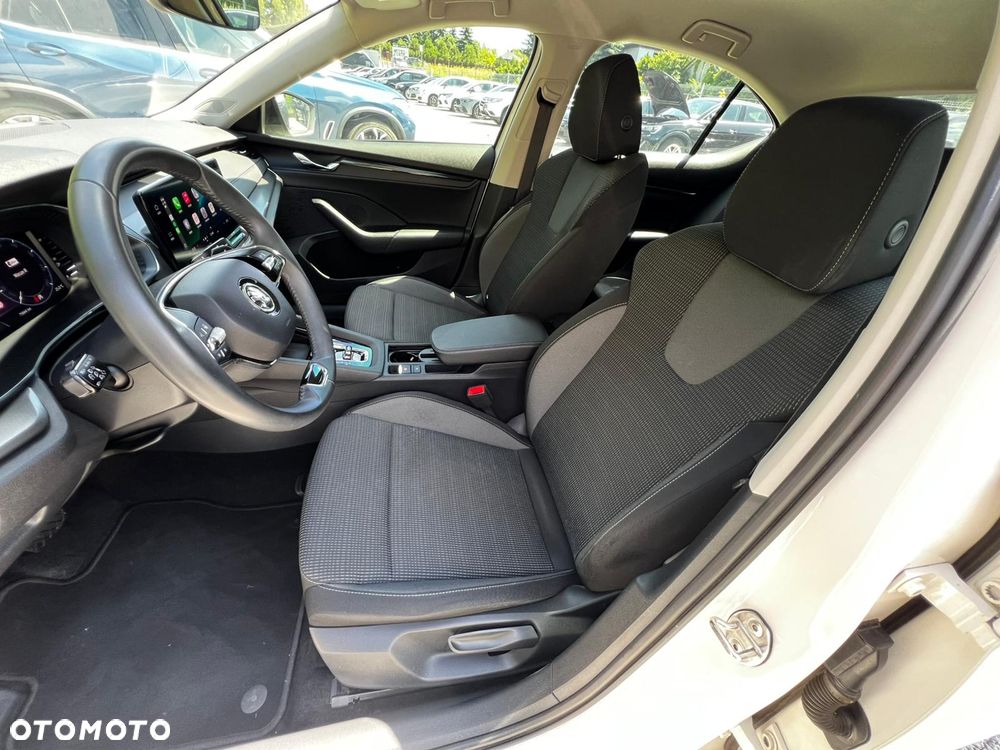 Skoda Octavia 2.0 TDI DSG Edition - 10
