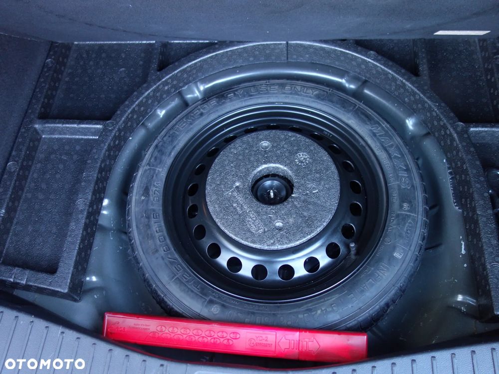 Ford C-MAX 2.0 TDCi Start-Stop-System Titanium - 8