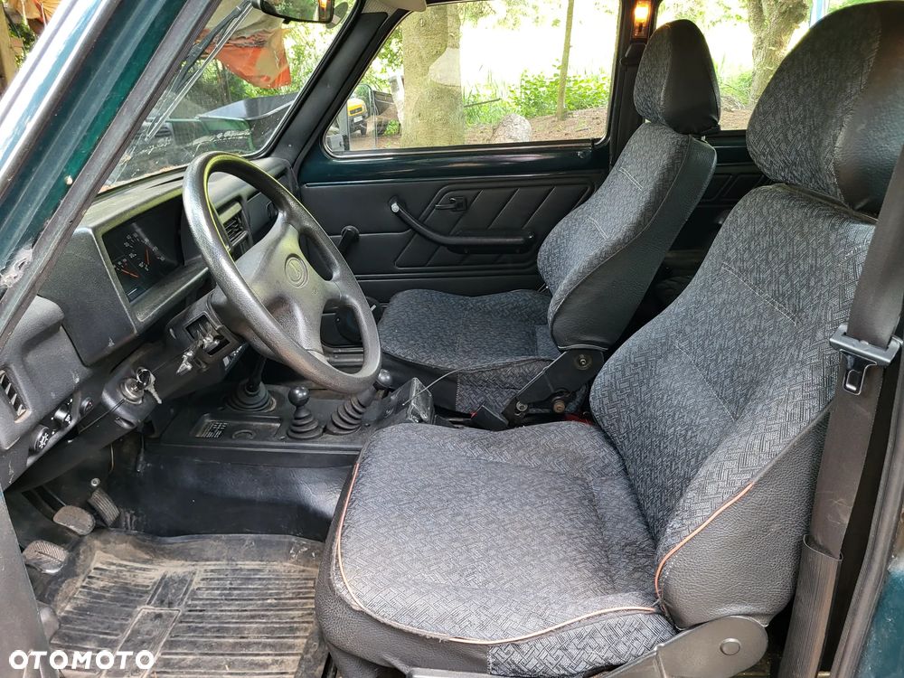 Lada Niva 1.7i - 14