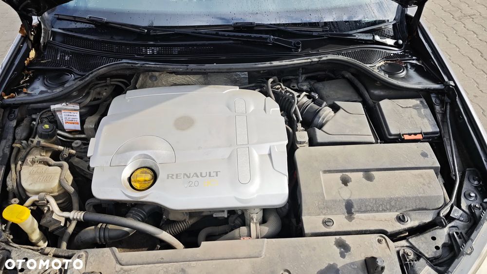 Renault Laguna dCi 175 FAP Bose Edition - 8