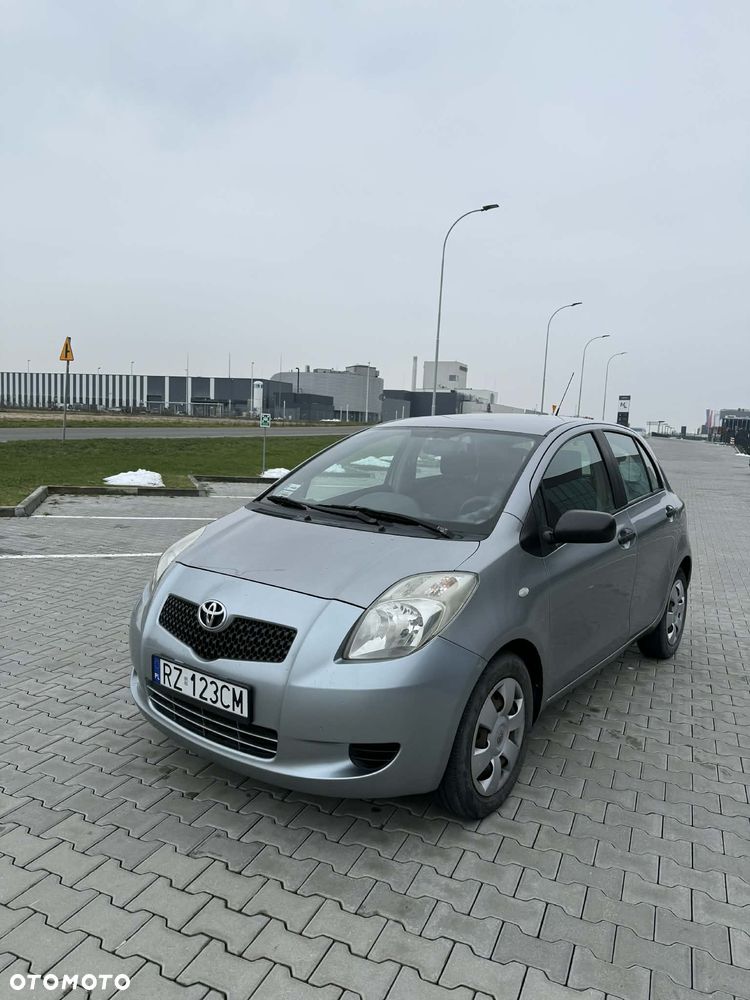 Toyota Yaris 1.3 - 1