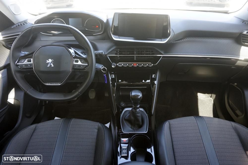 Peugeot 2008 1.2 PureTech Allure - 8