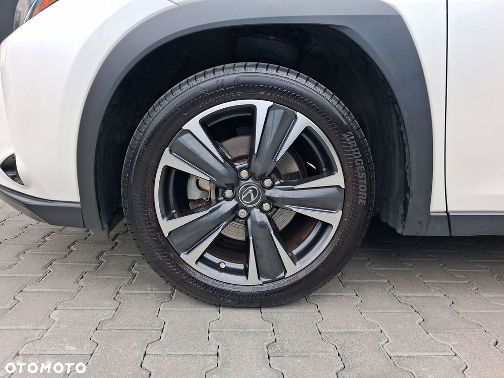 Lexus UX 250h GPF Business 2WD - 21
