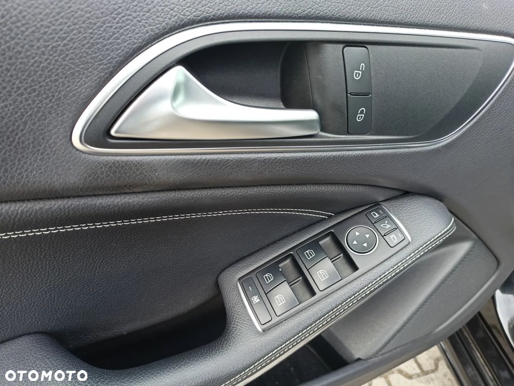 Mercedes-Benz Klasa A 180 (BlueEFFICIENCY) AMG Sport - 15