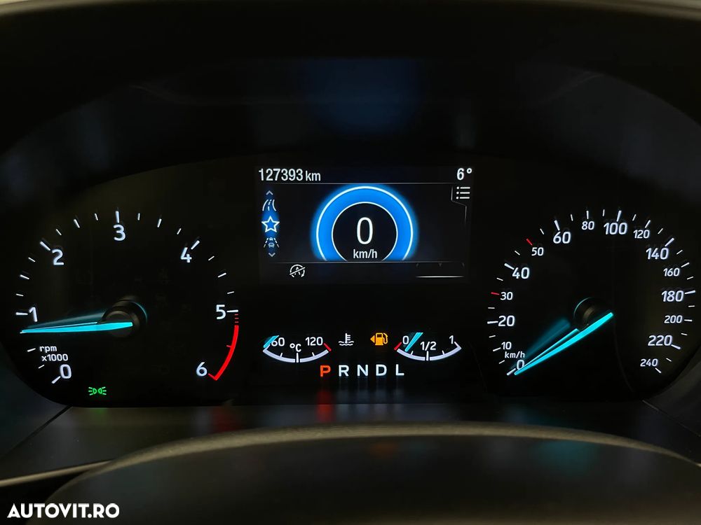 Ford Focus 1.5 EcoBlue Active Business - 27