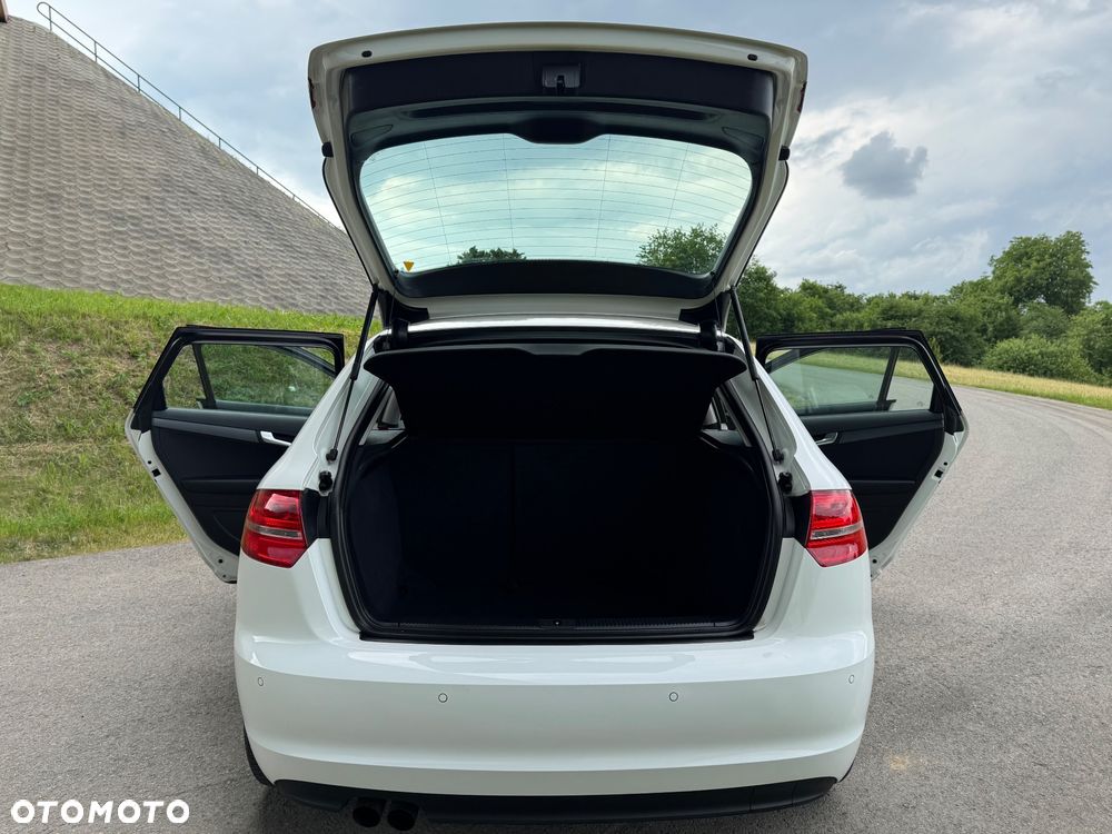 Audi A3 Sportback - 12