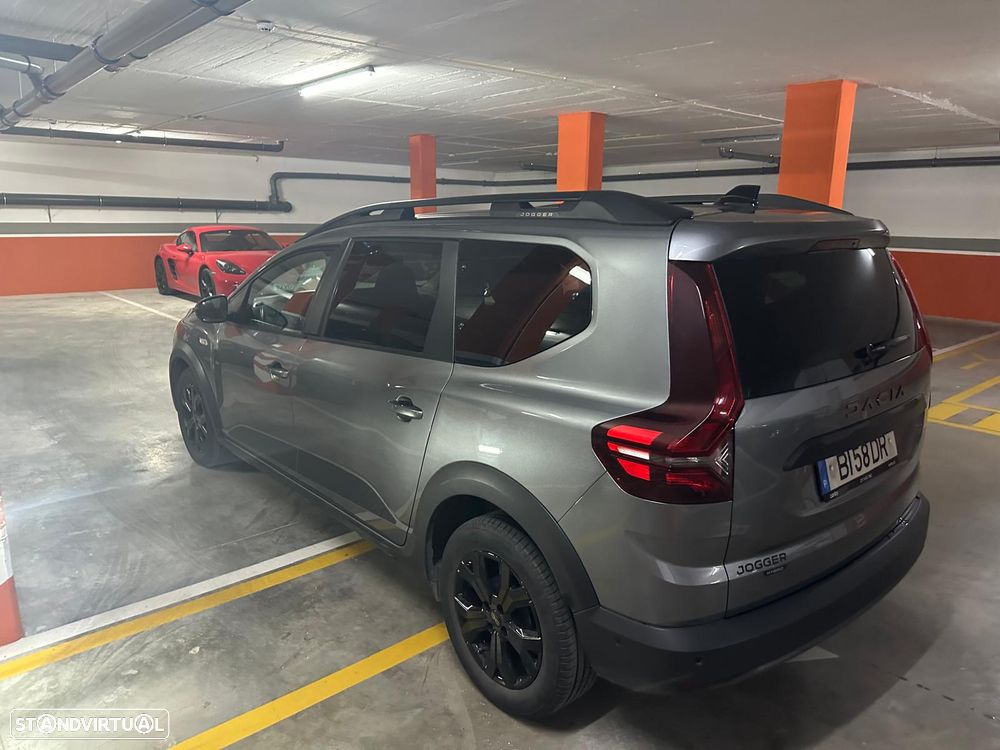 Dacia Jogger 1.6 Extreme 7L - 14