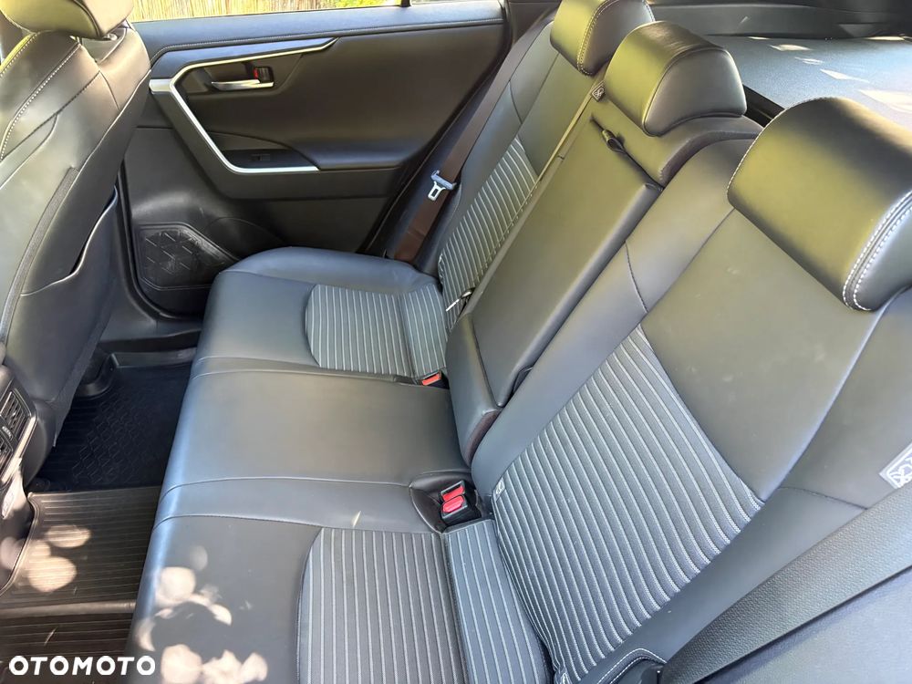 Toyota RAV4 2.5 Hybrid Black Edition by JBL 4x2 - 10