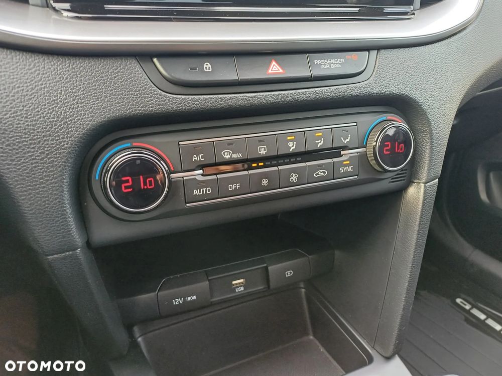 Kia XCeed 1.5 T-GDI M - 22