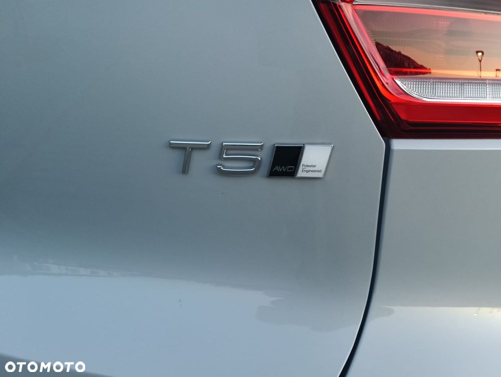 Volvo XC 40 T5 AWD Geartronic Momentum - 14