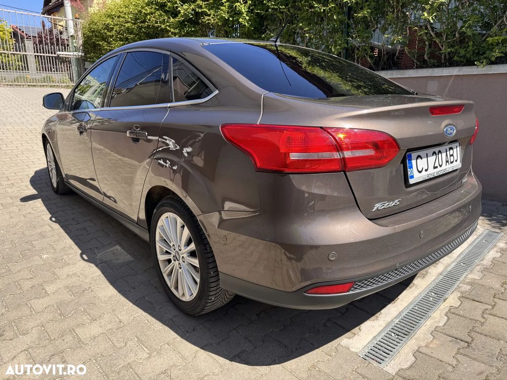 Ford Focus 1.0 EcoBoost Titanium - 4