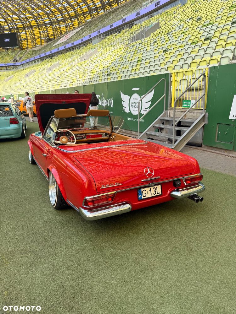 Mercedes-Benz SL - 19