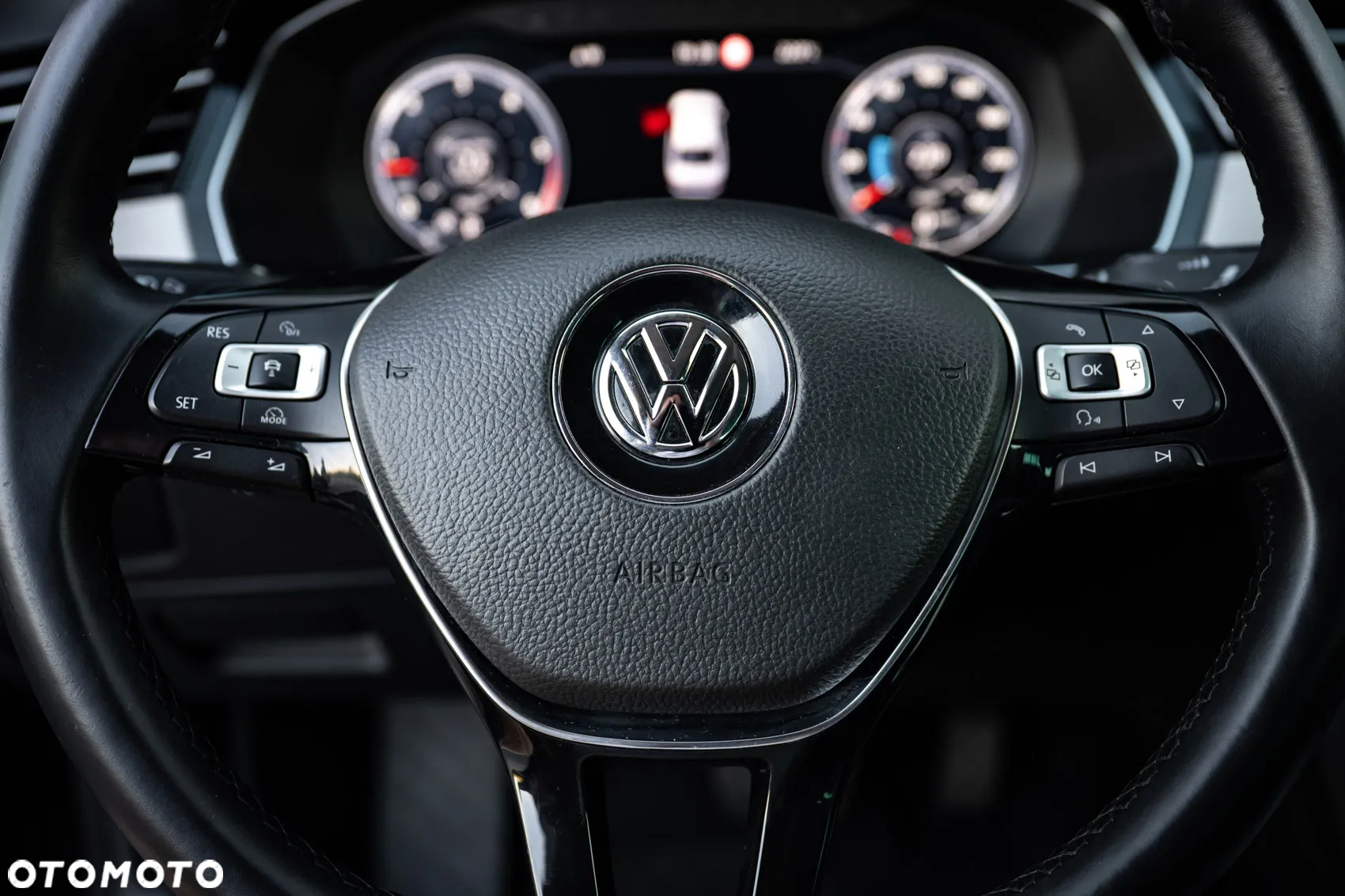 Volkswagen Passat 2.0 TDI BMT Highline DSG - 14