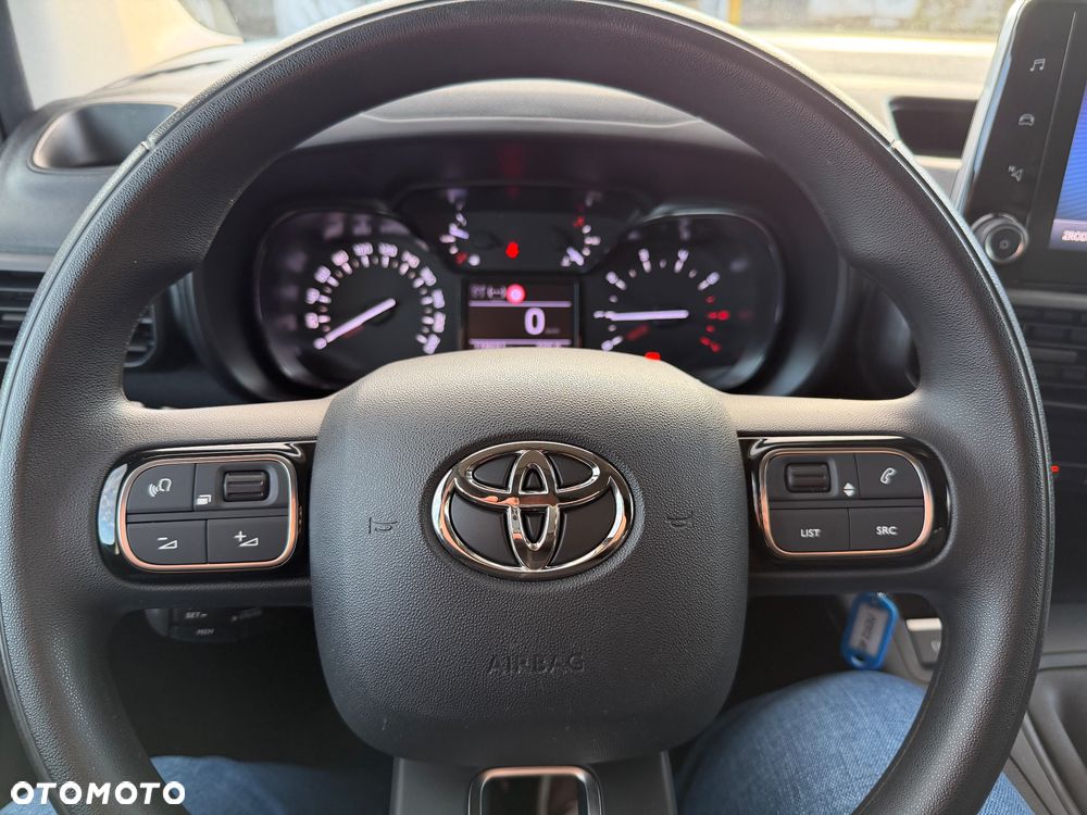 Toyota Proace City - 26