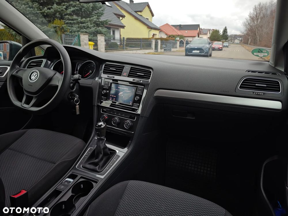 Volkswagen Golf 1.0 TSI (BlueMotion Technology) Trendline - 12