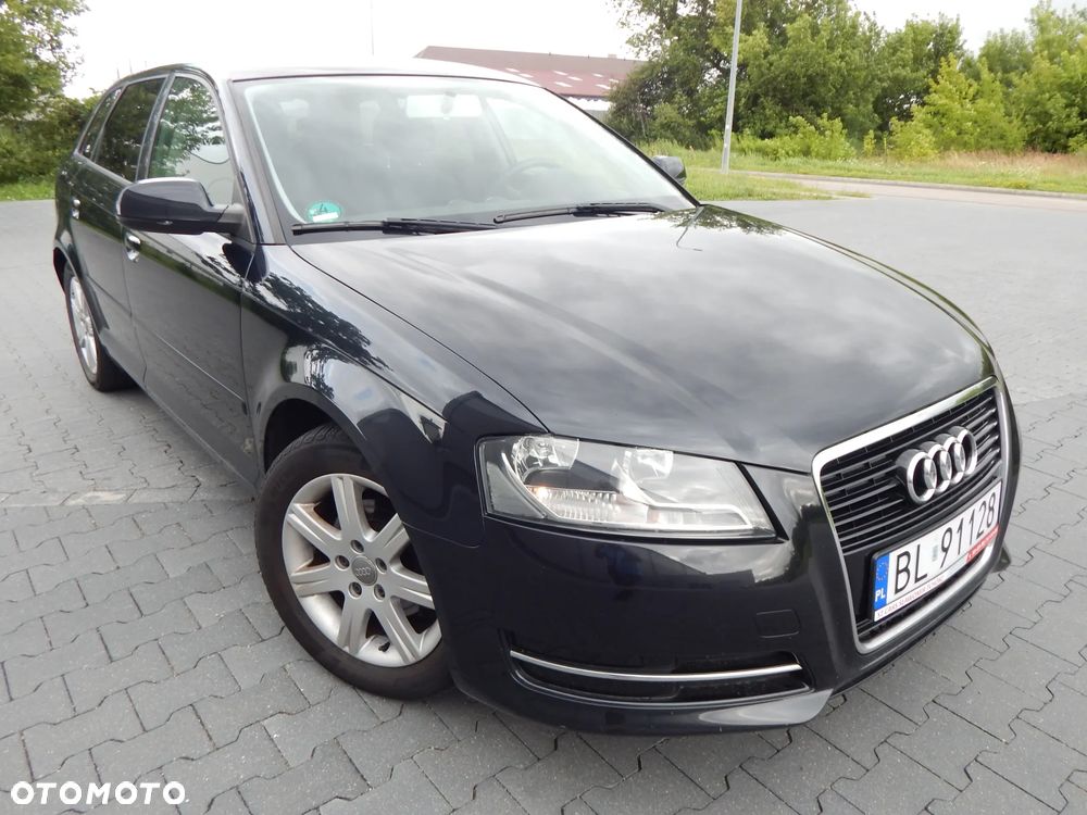 Audi A3 Sportback 1.6 TDI Attraction - 2