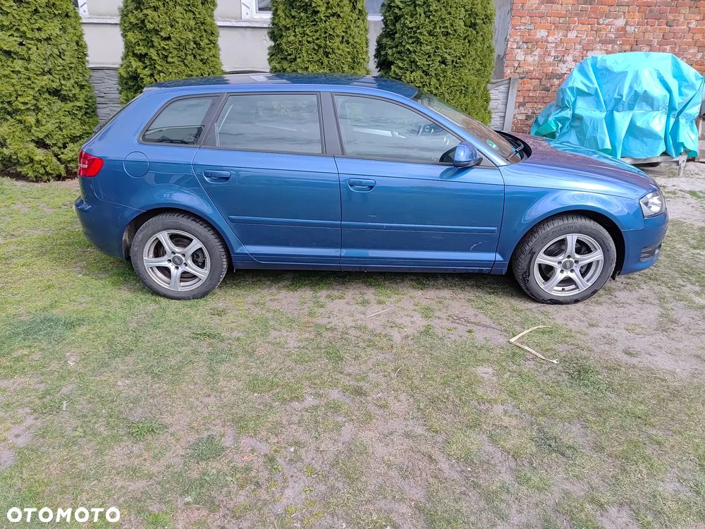 Audi A3 Sportback 2.0 TDI DPF Ambiente - 5