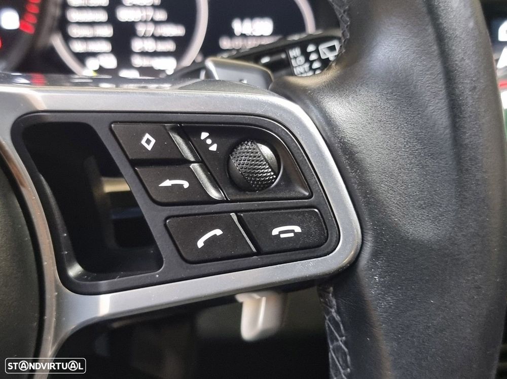 Porsche Cayenne E-Hybrid — fotografia 31