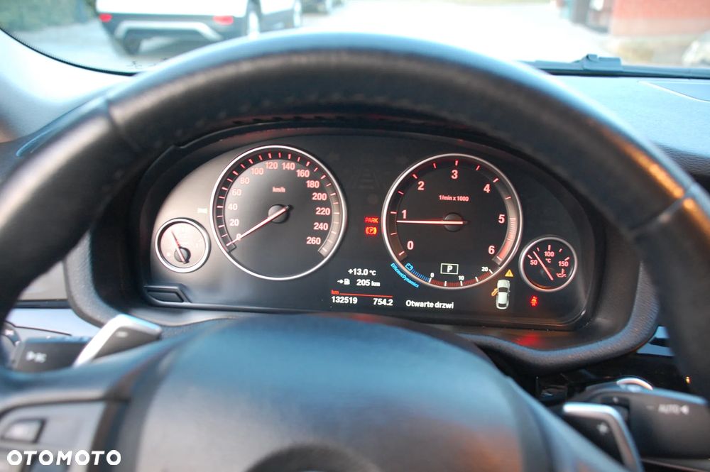 BMW X4 xDrive20d xLine - 13