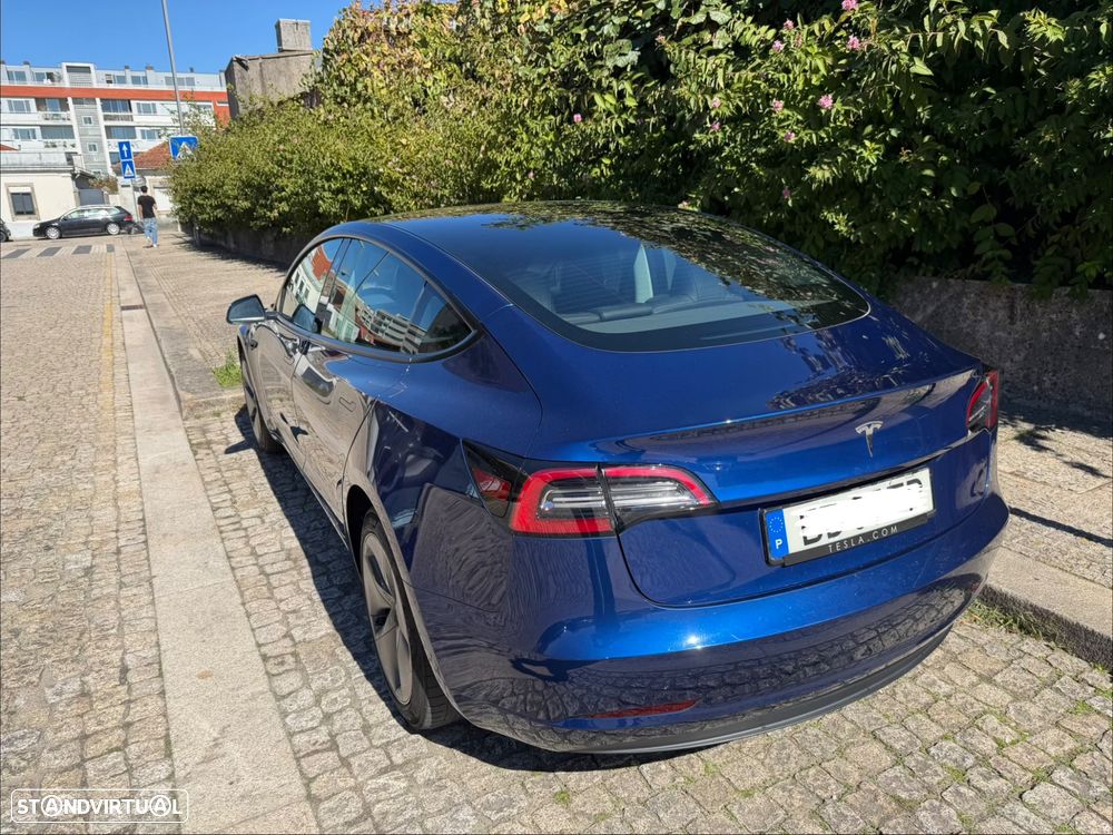 Tesla Model 3 Long Range Tração Traseira - 3