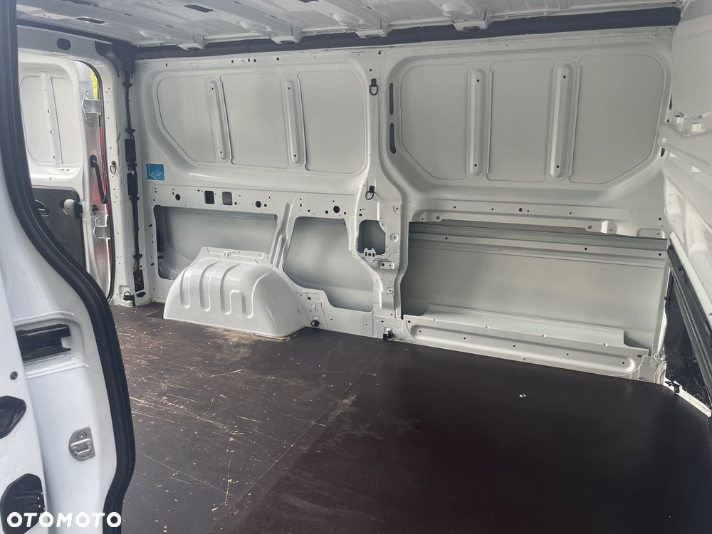 Renault Trafic Long Custom Vivaro Scudo Talento T6 Primastar Expert Jumpy - 27