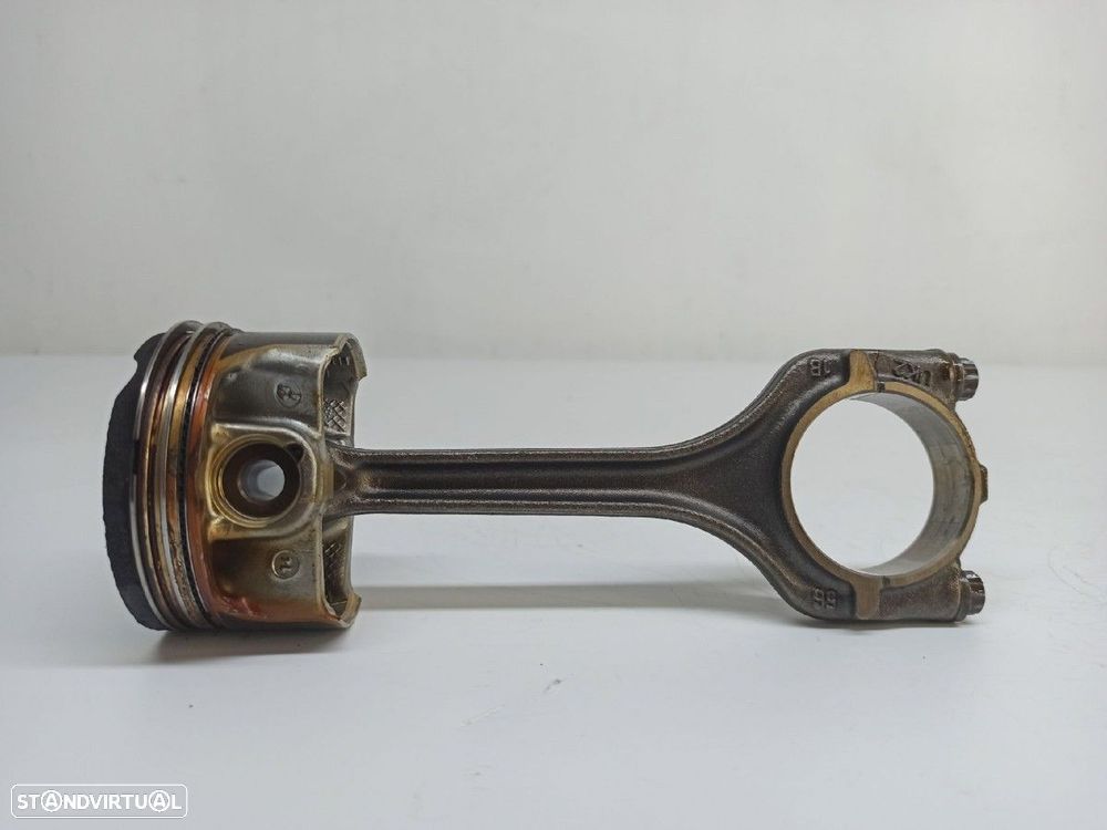 BIELA SKODA FABIA AMBITION - 1