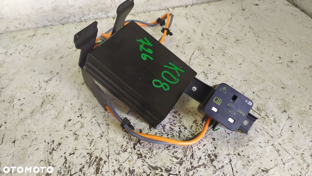 FORD KUGA MK1 PRZETWORNICA NAPIĘCIA 220V - 2