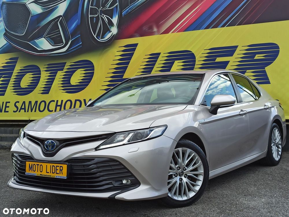 Toyota Camry - 3
