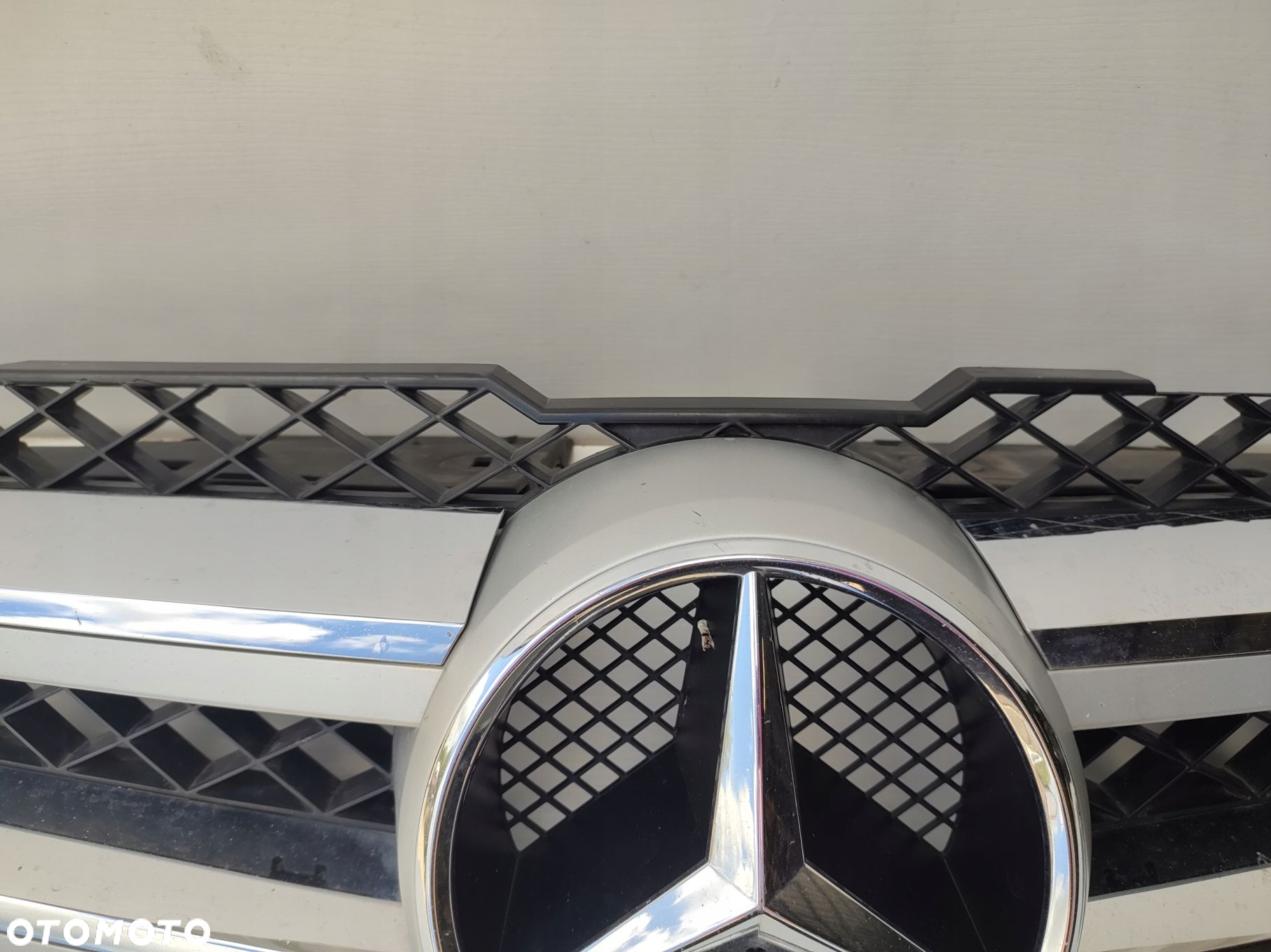 Grill atrapa chłodnicy MERCEDES GLK X204 ORYGINAŁ A2048800883 08-12 - 4