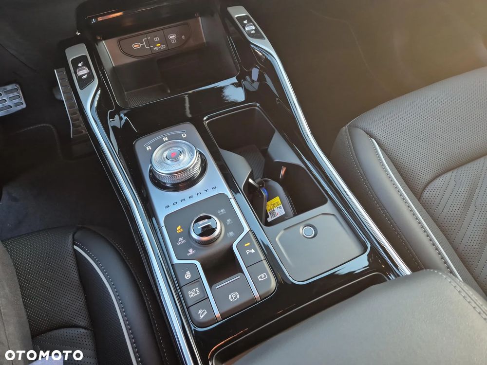 Kia Sorento 1.6 T-GDI HEV Prestige Line 7os - 16