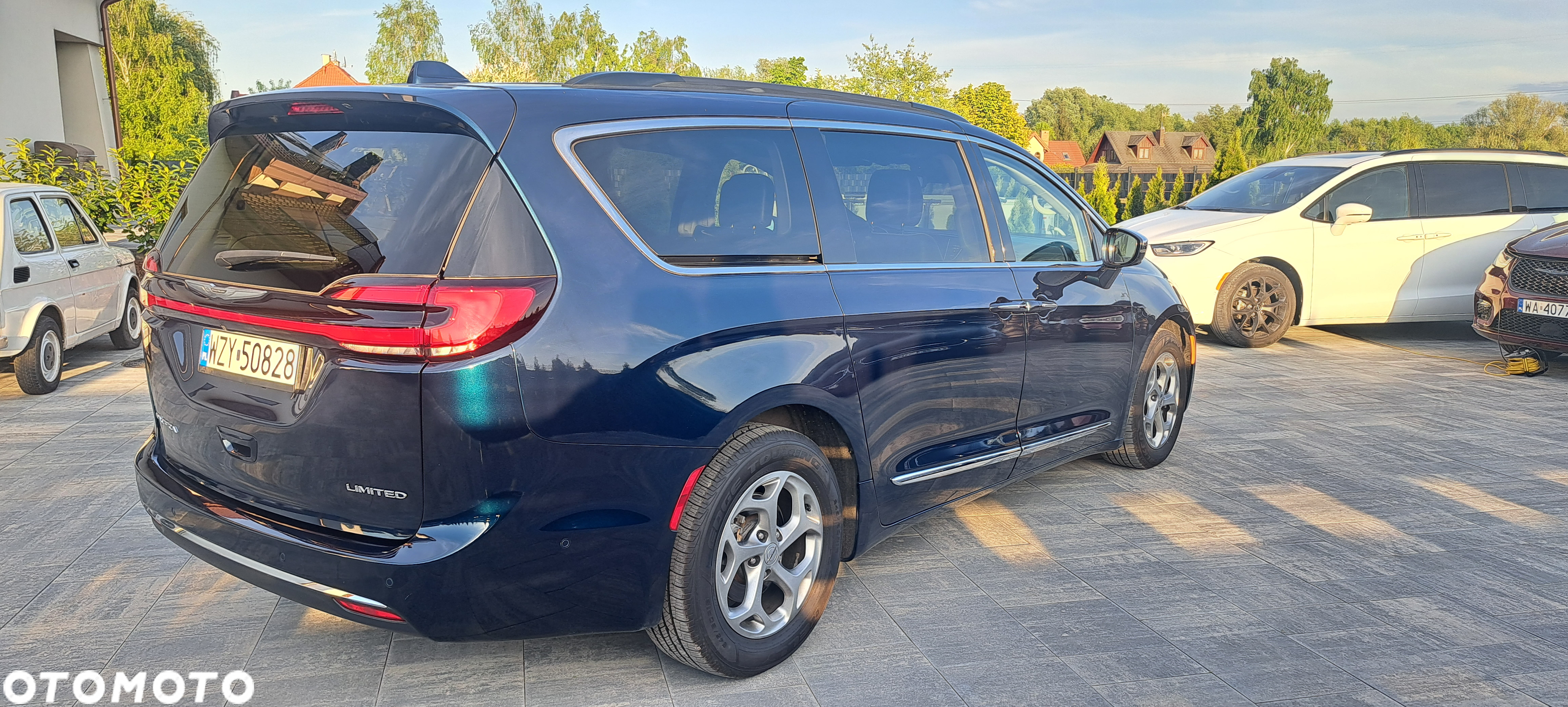 Chrysler Pacifica - 7