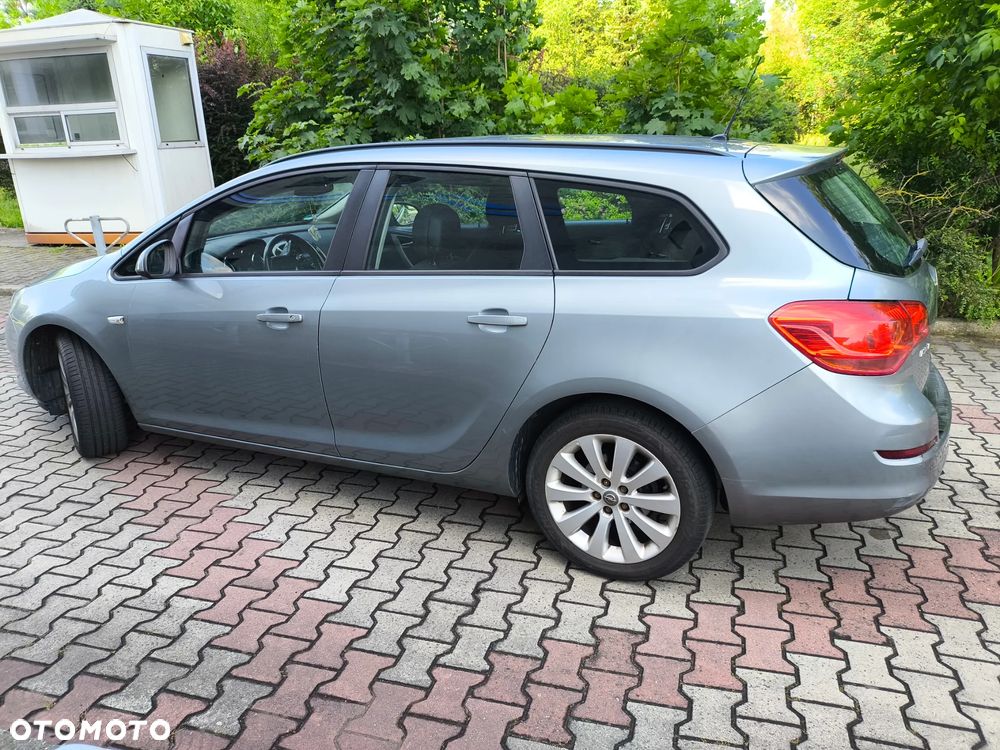 Opel Astra 1.6 Cosmo - 9