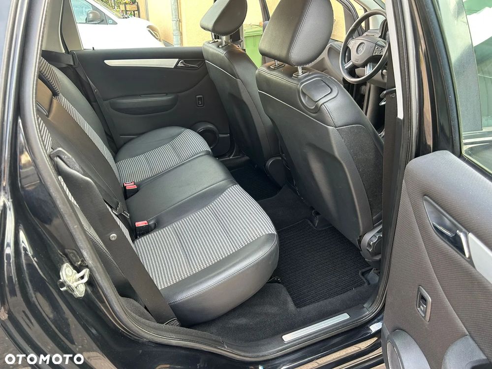 Mercedes-Benz Klasa B 200 SPORT EDITION - 10