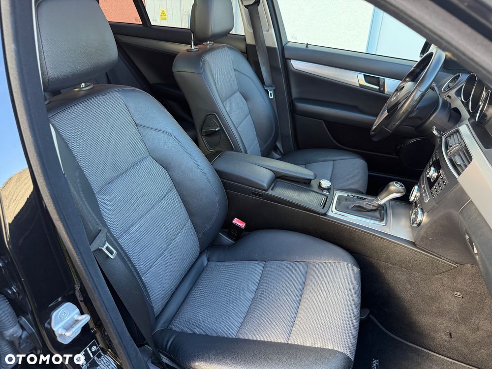 Mercedes-Benz Klasa C 220 CDI 7G-TRONIC Avantgarde Edition - 20