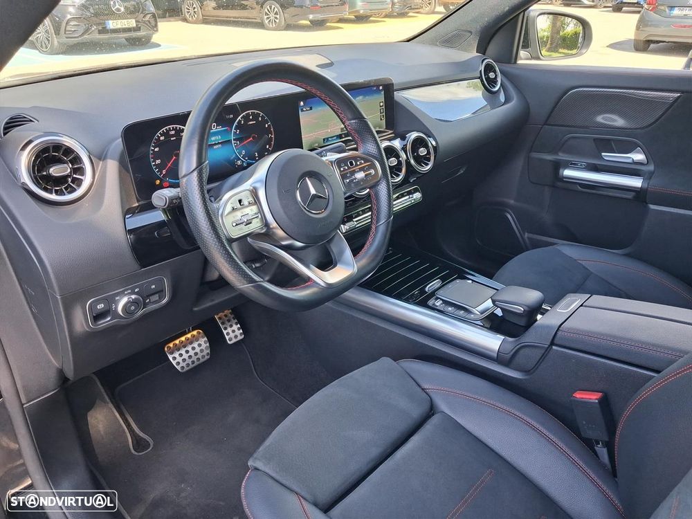 Mercedes-Benz GLA 200 AMG Line - 11