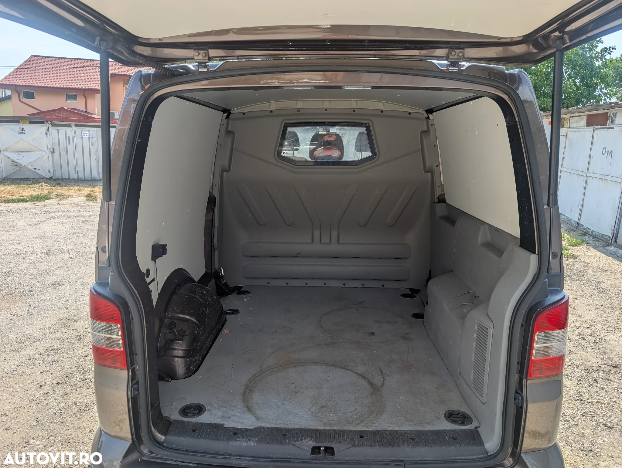 Volkswagen Transporter - 10