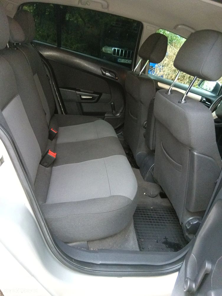 Opel Astra 1.6 111 EasyTronic - 18