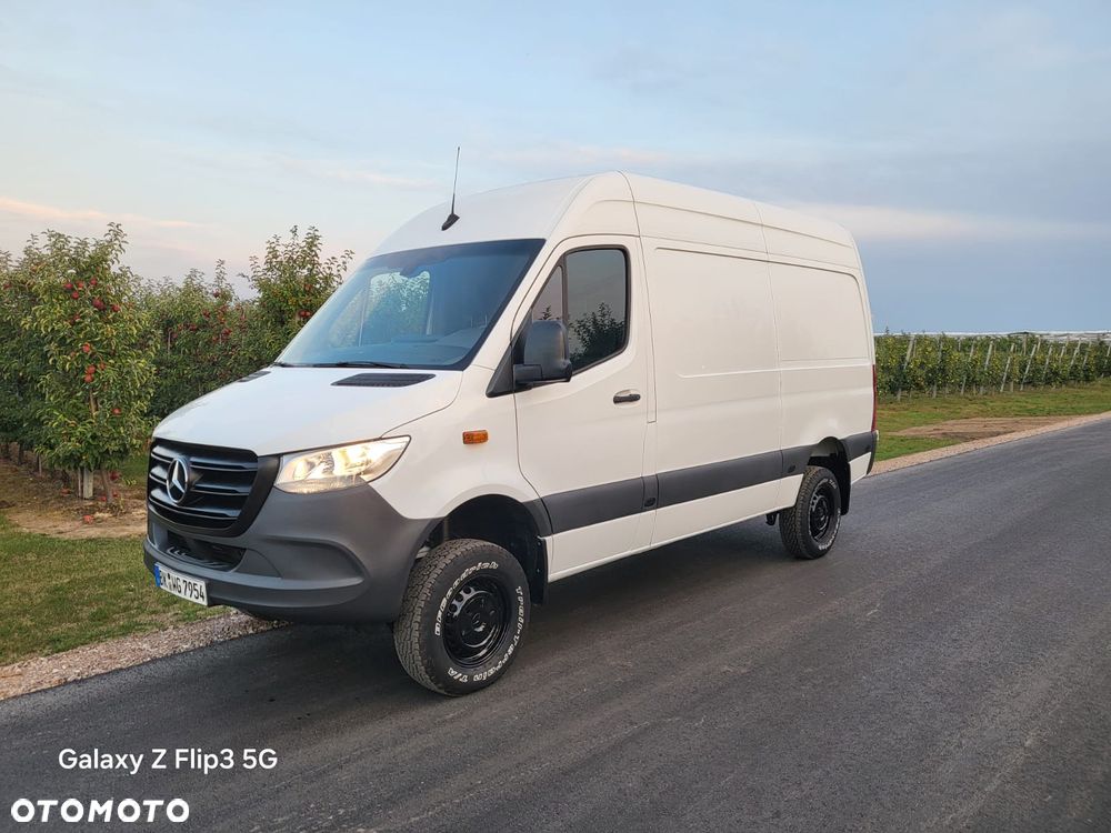 Mercedes-Benz Sprinter - 1