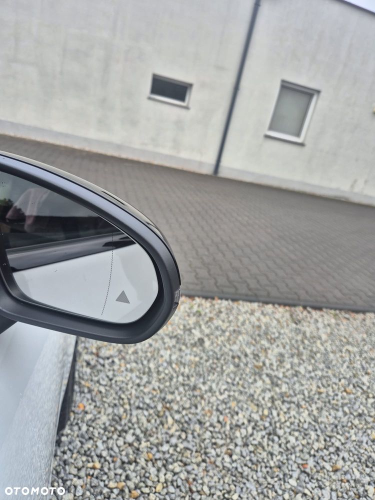 Mercedes-Benz CLA 200 d 8G-DCT - 26