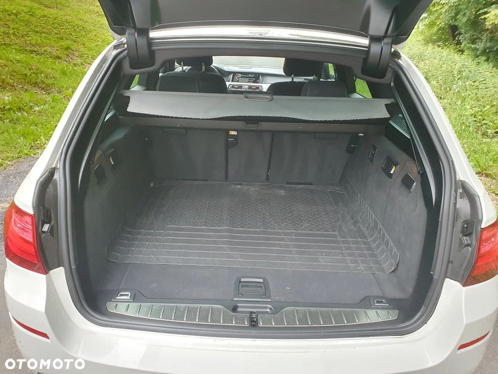 BMW Seria 5 520d M Sport - 23