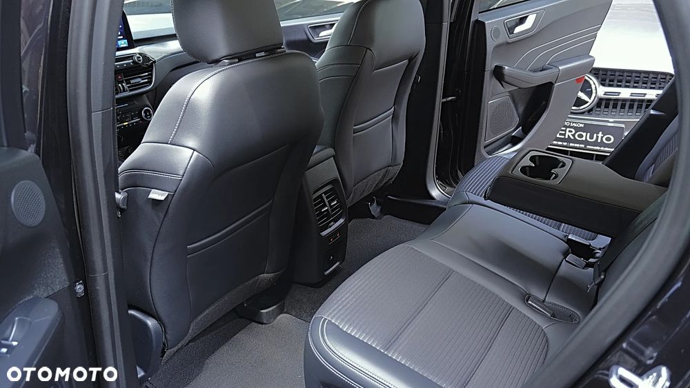 Ford Kuga 2.5 FHEV FWD Titanium X - 18