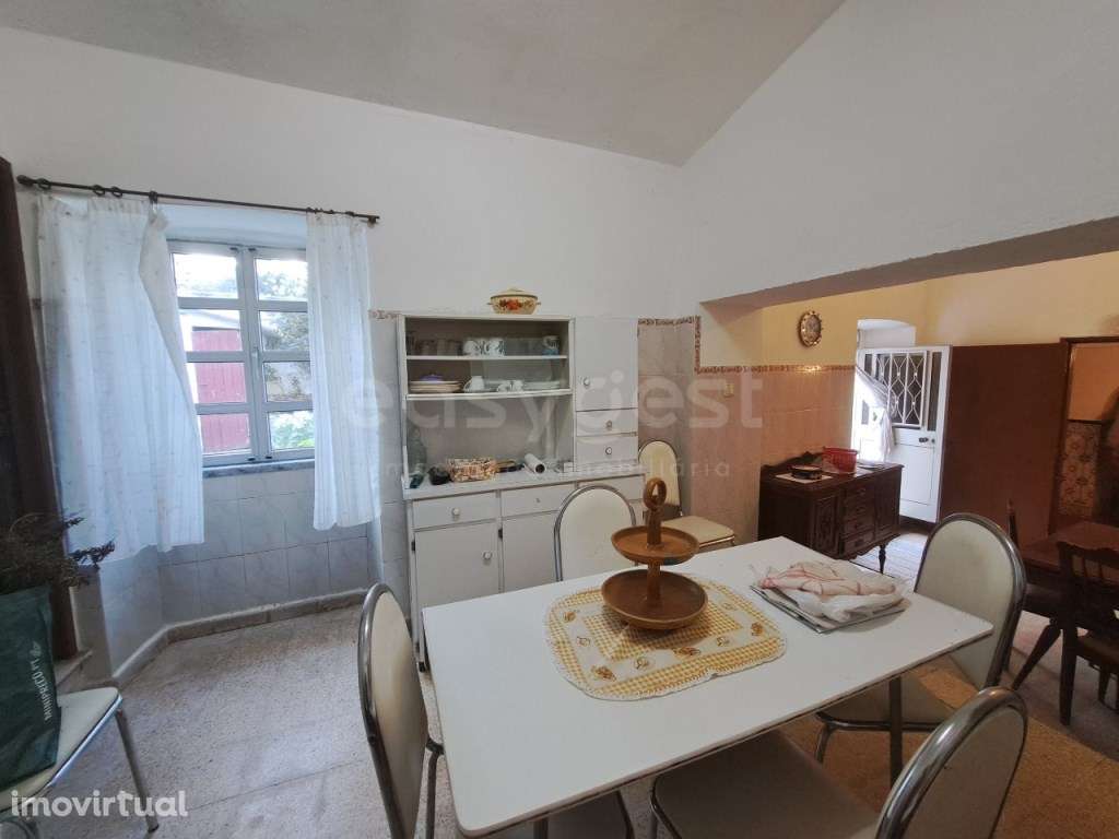 Moradia Térrea T3 com Quintal localizada no Centro Histórico na Cid... - Grande imagem: 3/24