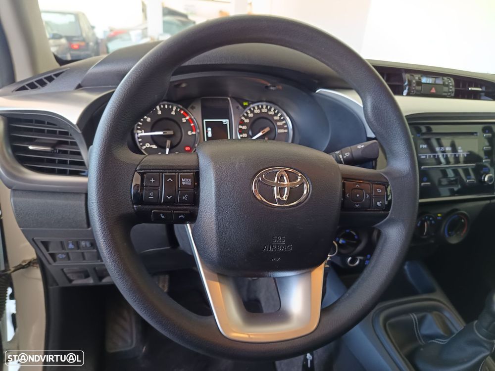Toyota Hilux 2.4 D-4D 4WD CD CH - 11