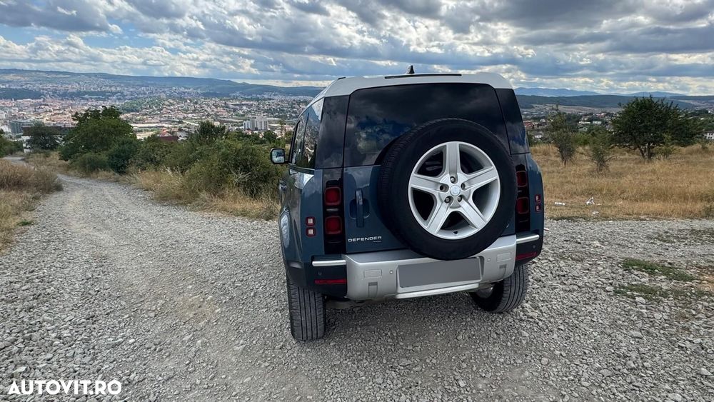 Land Rover Defender - 16