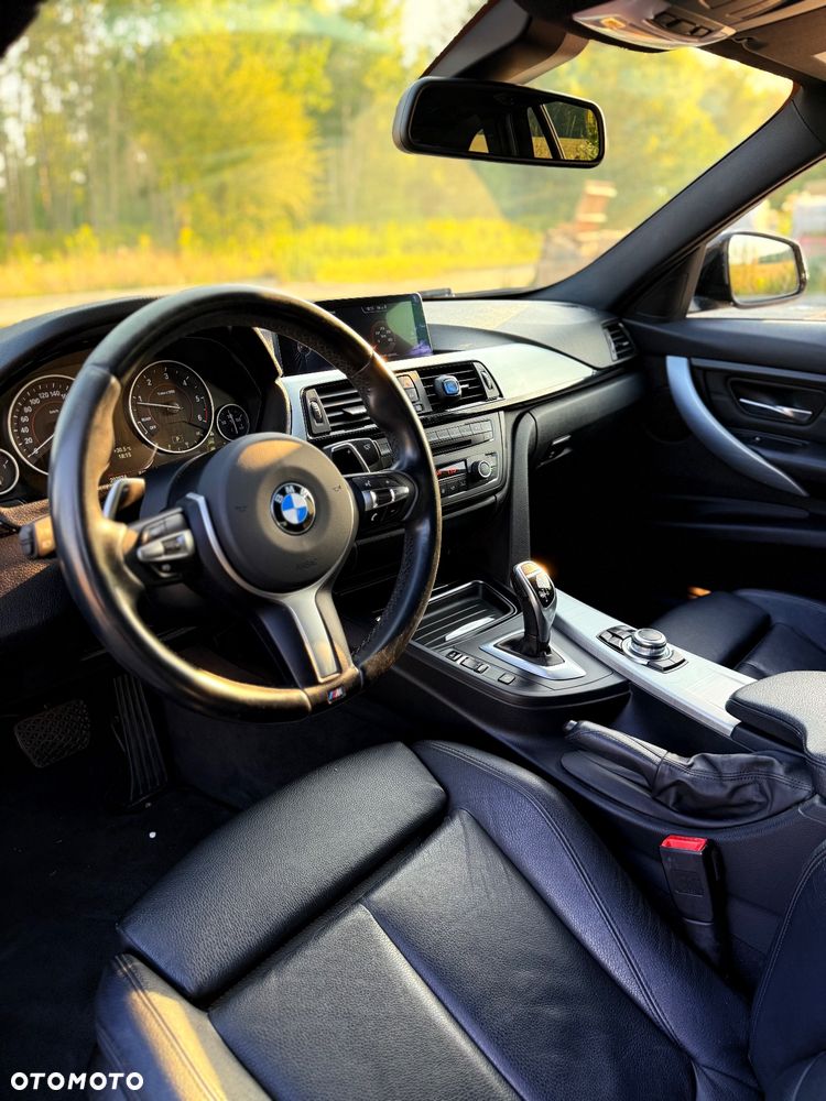 BMW Seria 3 320d xDrive - 22