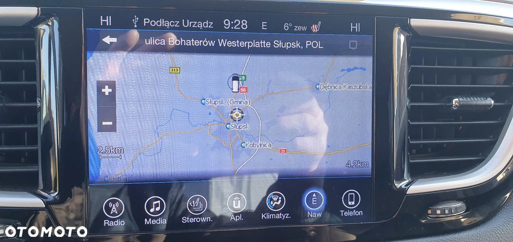 Chrysler Pacifica - 36