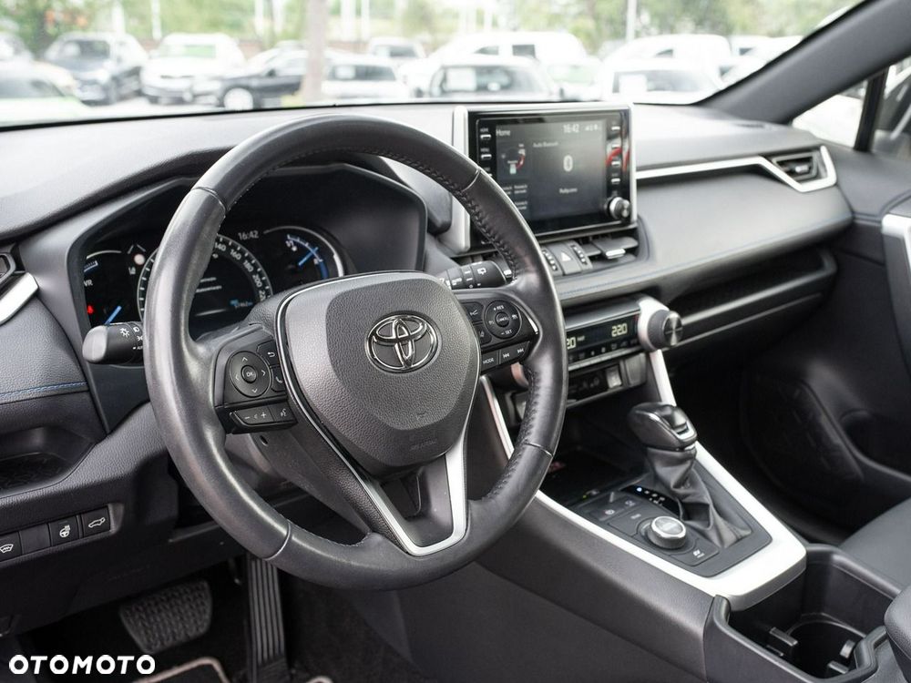 Toyota RAV4 - 7