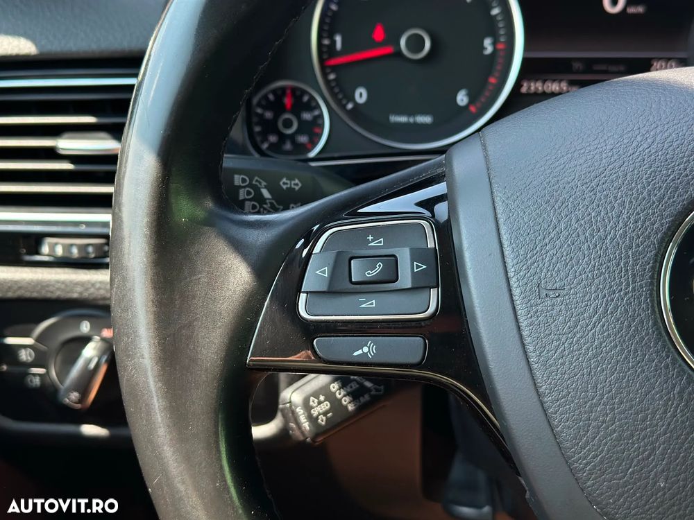 Volkswagen Touareg 3.0 V6 TDI BMT - 20