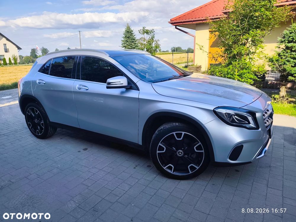 Mercedes-Benz GLA 250 7G-DCT - 2